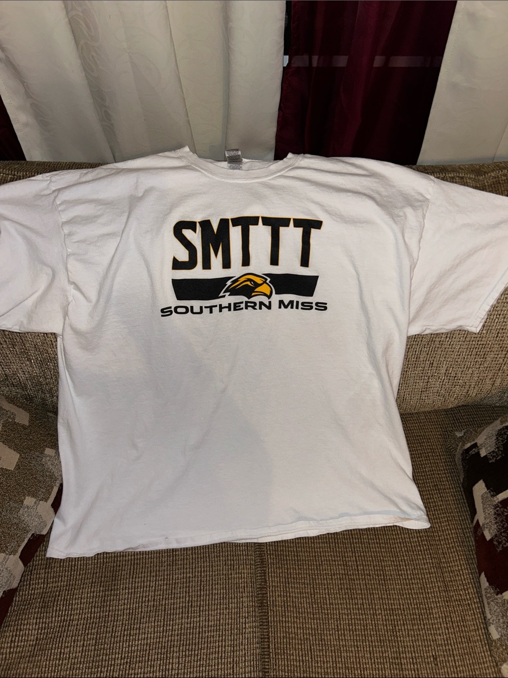 Gildan White Kids Short Sleeve Tee with Black and Gold Southern Miss Graphic